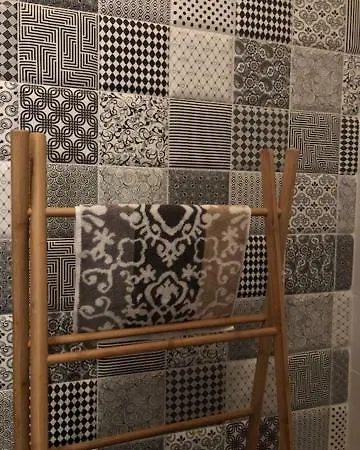 아파트 Apartment, Casa Oliverio